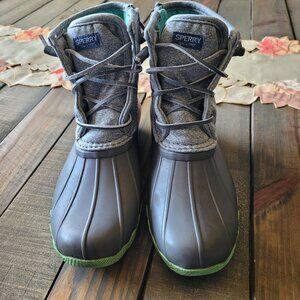 Sperry Women's Saltwater Duck Boot Size 5